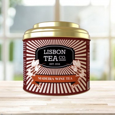Lata de chá Madeira Wine Tea da Lisbon Tea Co com tampa dourada