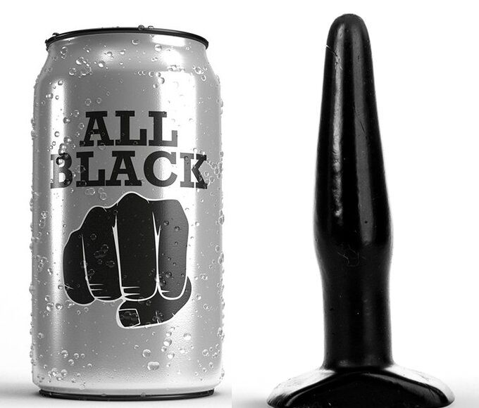 Lata metálica prateada com texto ALL BLACK e objeto preto cónico com base larga