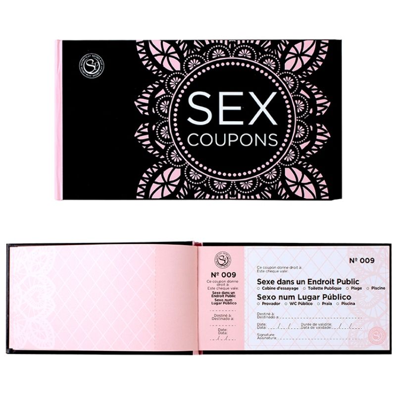 Conjunto de cartões Sex Coupons em caixa preta com detalhes rosa e cartão aberto com texto bilingue