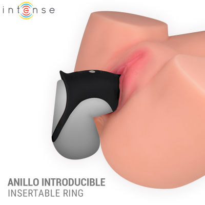 Anel introduzível preto e cinzento em modelo anatómico