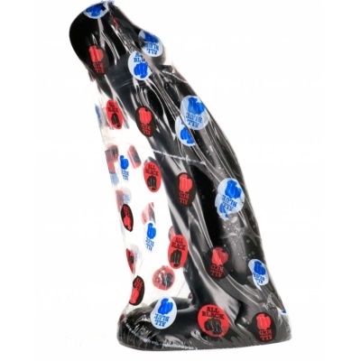 Produto em forma de cavalo preto com padrões coloridos embalado em plástico