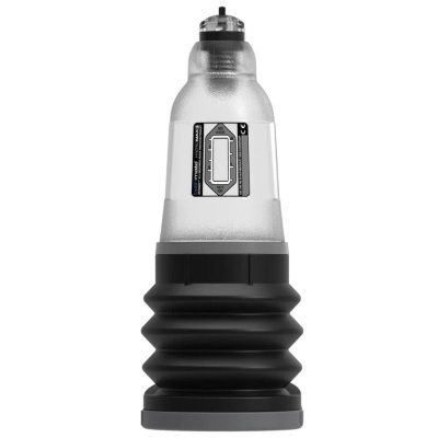 Bomba de sucção transparente e base preta ondulada com etiqueta técnica