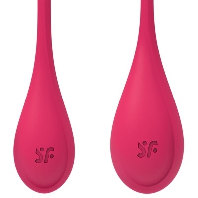 Utensílios de silicone rosa com logótipo SF embutido.