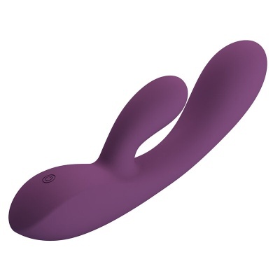Vibrador roxo de silicone com duas extremidades curvas e botão de ligar