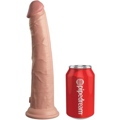 Dildo cor pele com base de ventosa ao lado de lata vermelha com texto branco pipedream