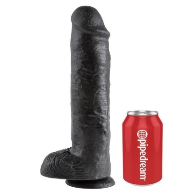 Dildo preto realista com base larga ao lado de lata vermelha pipedream