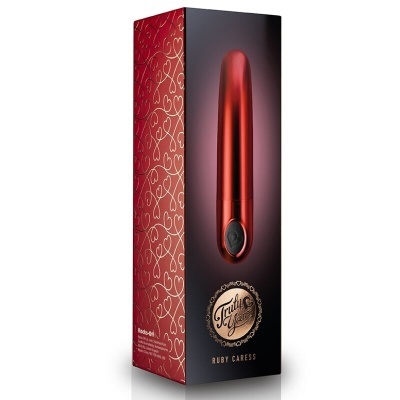 Vibrador metálico vermelho com embalagem preta e vermelha com design de corações