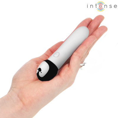 Mini vibrador branco e preto com detalhe de panda na mão