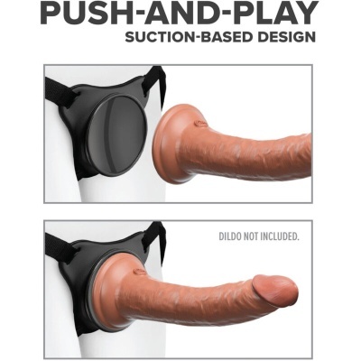 Arnês preto de ventosa com dildo castanho em duas posições, texto informativo em preto e cinza