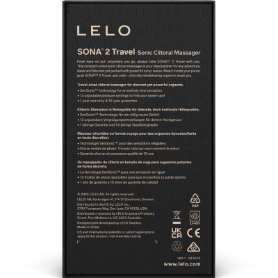 caixa preta do massageador clitoriano LELO SONA 2 Travel com texto detalhado em várias línguas