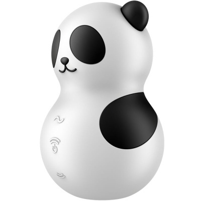 Boneco em forma de panda preto e branco com símbolos de controle na parte frontal
