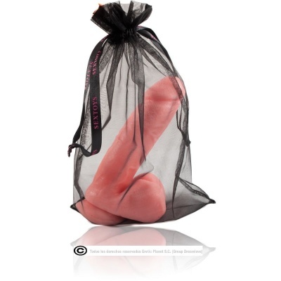 Dildo cor de pele numa bolsa de organza preta com fita preta 'SEXY TOYS'
