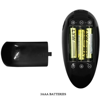 Comando preto com compartimento de pilhas aberto e texto 3AAA BATTERIES