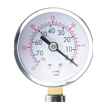 Manómetro redondo com mostrador branco e escala vermelha e preta