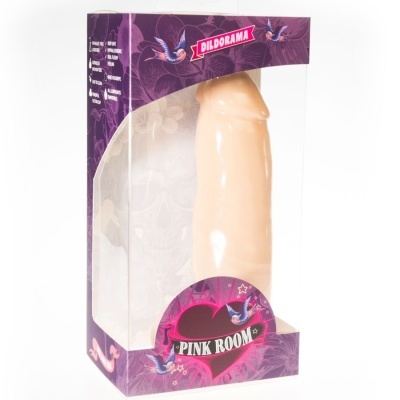 Dildo cor de pele em embalagem roxa com texto DILDORAMA e PINK ROOM