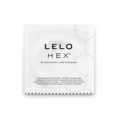 Pacote branco de preservativo LELO HEX com padrão hexagonal