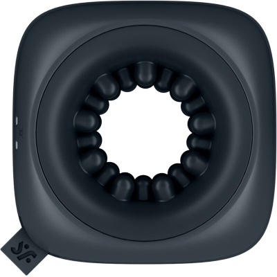 massageador circular preto com esferas internas e etiqueta preta