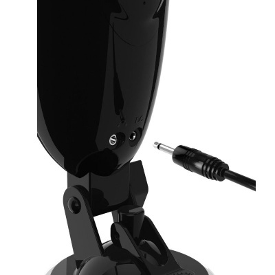 Microfone preto com suporte ajustável e conector jack de áudio