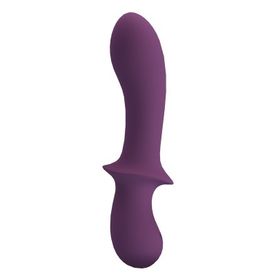 Vibrador roxo curvado em silicone sobre fundo branco