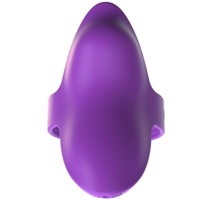 Dispositivo wearable roxo com forma oval e superfície lisa