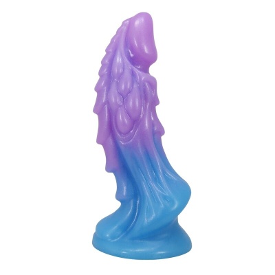 Produto em silicone roxo e azul com textura e base larga