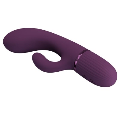 Vibrador roxo em silicone com controle e fundo branco