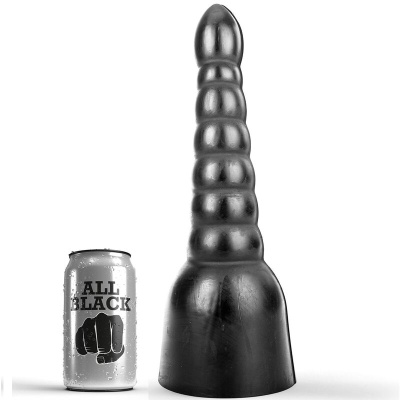 lata ALL BLACK ao lado de objeto preto cônico com protuberâncias