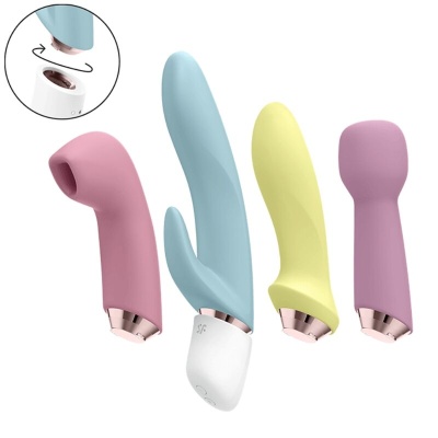 Quatro vibradores coloridos em silicone com base branca e detalhes dourados