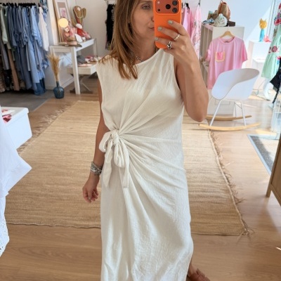https://www.paprika.pt/product/vestido-lacada-crepe