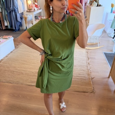 https://www.paprika.pt/product/vestido-laco-curto