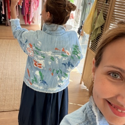 https://www.paprika.pt/product/blusao-jeans-pintado
