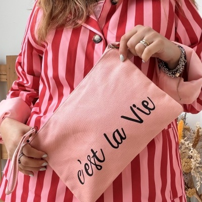 https://www.paprika.pt/product/pochette-c-est-la-vie