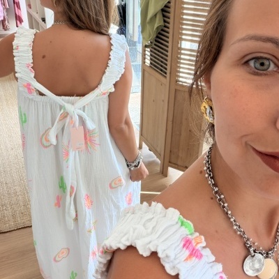 https://www.paprika.pt/product/vestido-white-and-neon