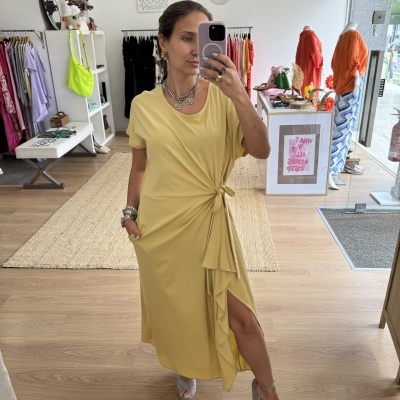 https://www.paprika.pt/product/vestido-no-classy