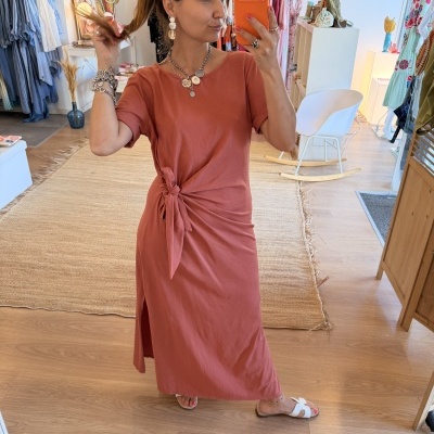 https://www.paprika.pt/product/vestido-laco-logo