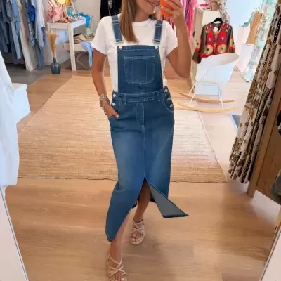 https://www.paprika.pt/product/jardineira-saia-jeans