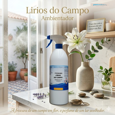 Frasco pulverizador ambientador Lírios do Campo sobre bancada com vaso de flor lírio e decoração