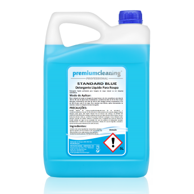 Frasco azul de detergente líquido para roupa com etiqueta detalhada