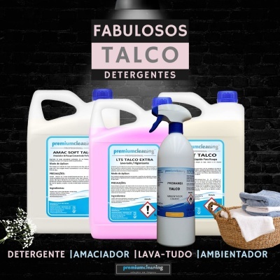 Produtos de limpeza premiumcleaning com embalagem branca e rosa, frasco spray e cesta com toalhas