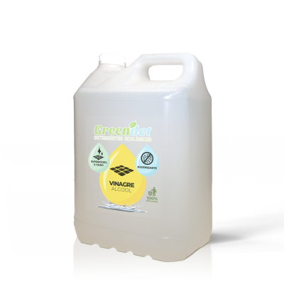 Garrafão plástico branco translúcido com etiqueta 'Greendet Vinagre Álcool'