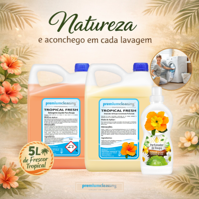 Três produtos de limpeza para roupa em embalagens plásticas com etiquetas tropicais e texto em português