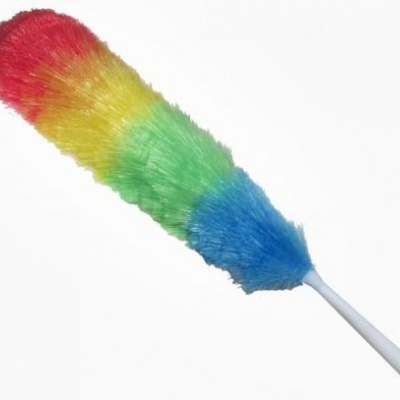 Espanador colorido com cabo branco