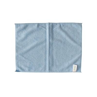 Toalha azul clara retangular com etiqueta branca Gloop