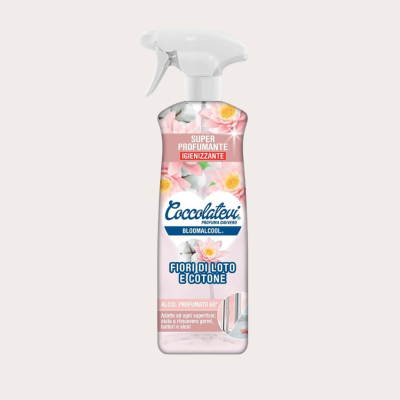 Spray desinfetante perfumado Coccolatevi Bloomalcool rosa com tampa branca
