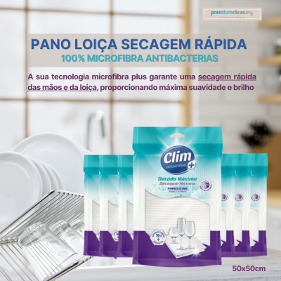 Pacotes de pano de microfibra antibacterial para secar loiça com loiça num escorredor
