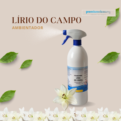 Frasco branco de borrifador ambientador lírio do campo com flores e folhas verdes