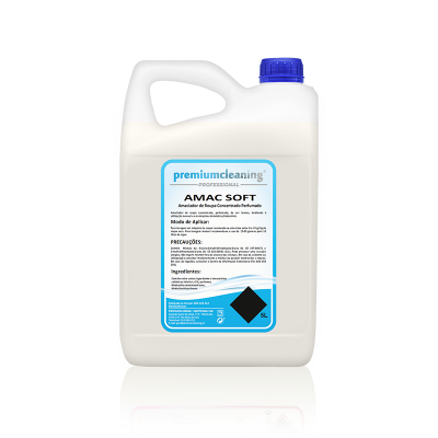 Frasco plástico branco com tampa azul e rótulo azul e branco de produto AMAC SOFT 5L
