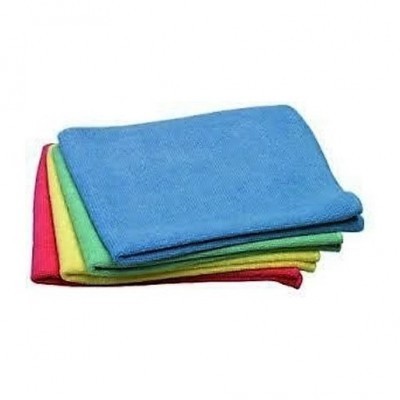 Conjunto de panos de microfibra coloridos empilhados