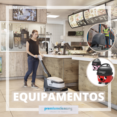 Espaço interior com balcão e equipamento eléctrico de limpeza operado por mulher