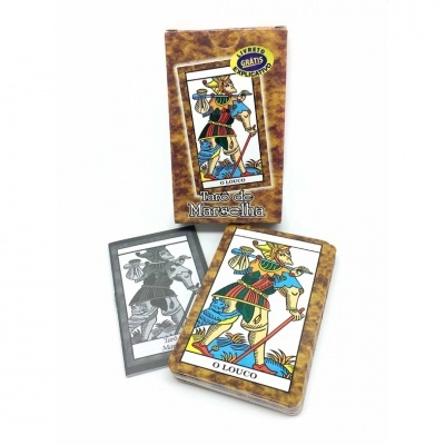 Baralhos de Tarô de Marselha, caixa e cartas coloridas e a preto e branco